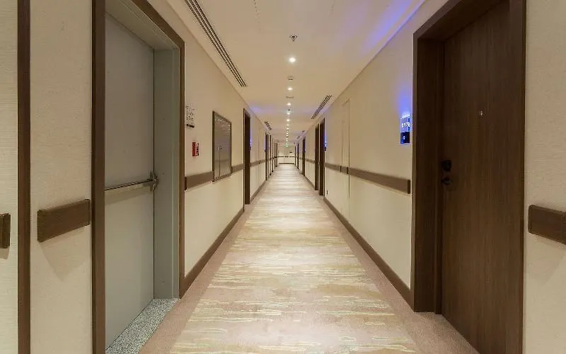 Comfort Hotel Jeddah King Road